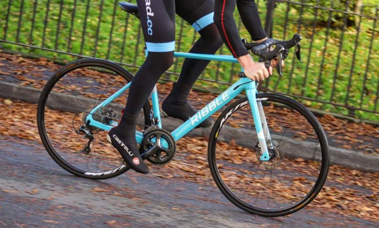 A Complete Buyer’s Guide for Beginner Road Bikes